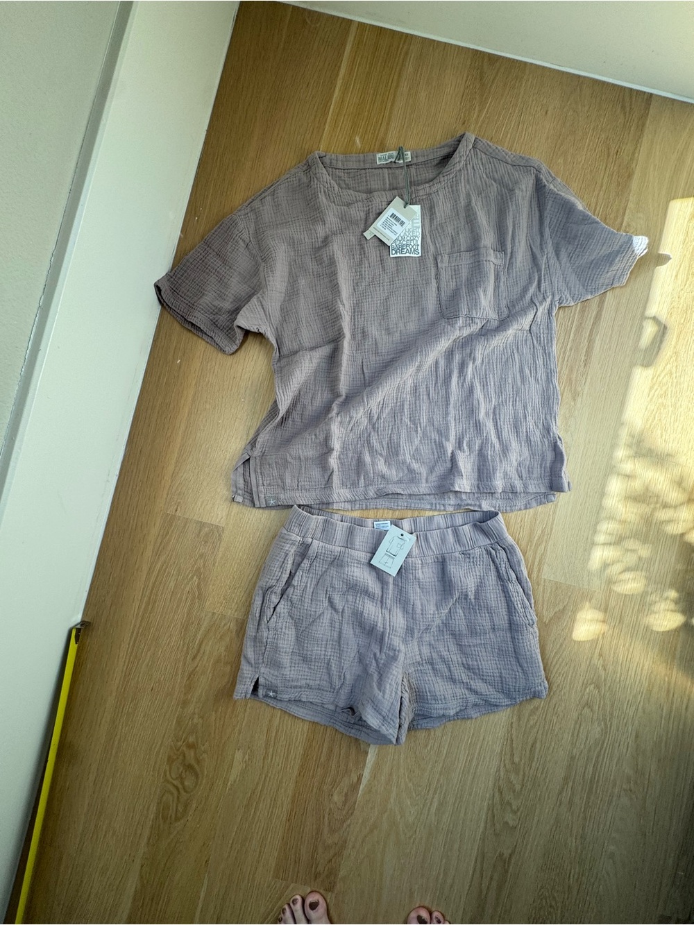 Barefoot Dreams Mauve Waffle-Knit Short Sleeve Top & Shorts Set xs NEW with tags